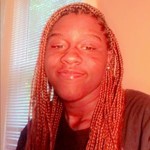 Meet your Posher, 🦋hannah